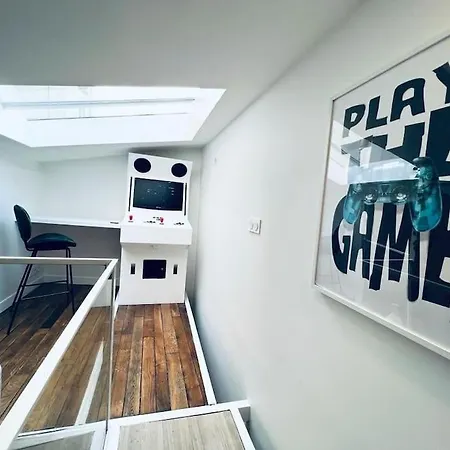 Unique Loft Apartment Located 15 Minutes From The Champs Elysees Saint-Ouen  Buitenkant foto