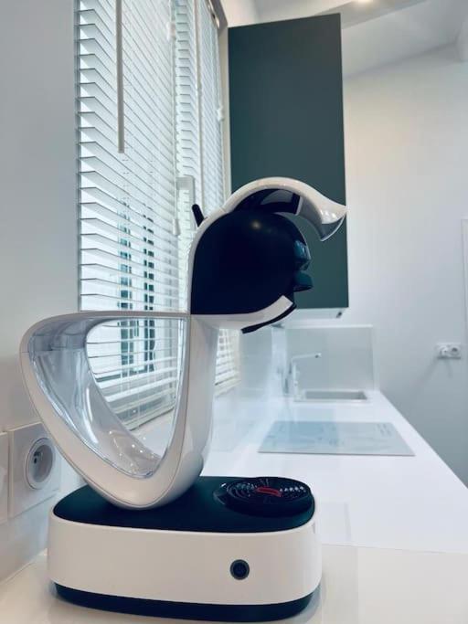 Apartment Unique Loft Located 15 Minutes From The Champs Elysees Saint-Ouen (Seine-Saint-Denis)