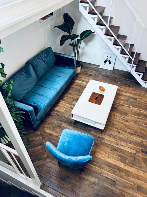 Unique Loft Located 15 Minutes From The Champs Elysees Apartment